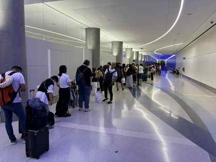 “ロサンゼルス”