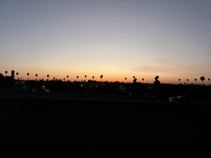 “ロサンゼルス”