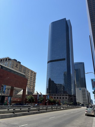 “ロサンゼルス”